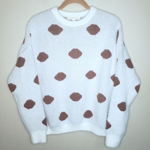 🌜5/$25🌛NWOT Cloud Ten Polka Dot Fuzzy Sweater - Picture 2 of 4